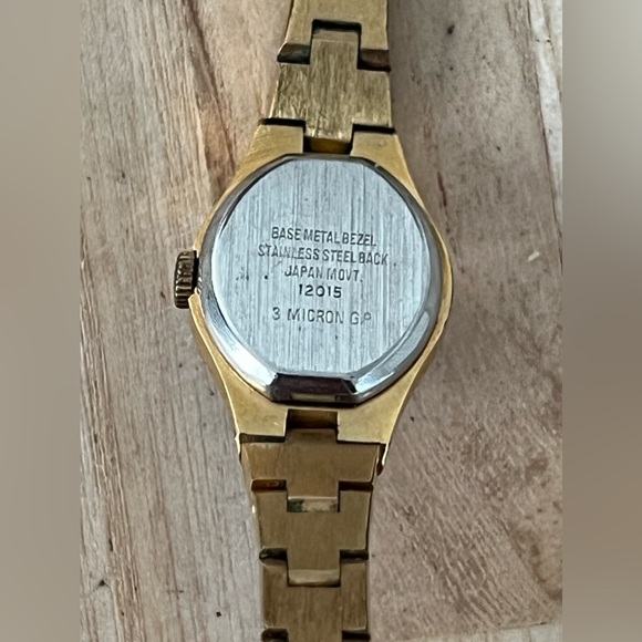 Pierre Vallee Gold Plated Vintage Ladies Watch Black Dial Gold Plated Bracelet main image 12